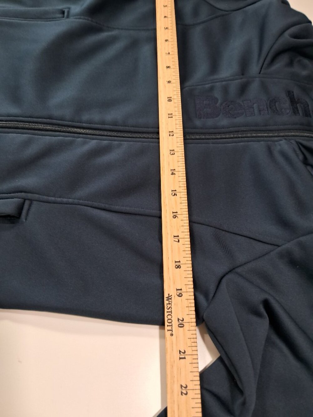 Bench jacket with a dark blue hood - Picture 8 of 13